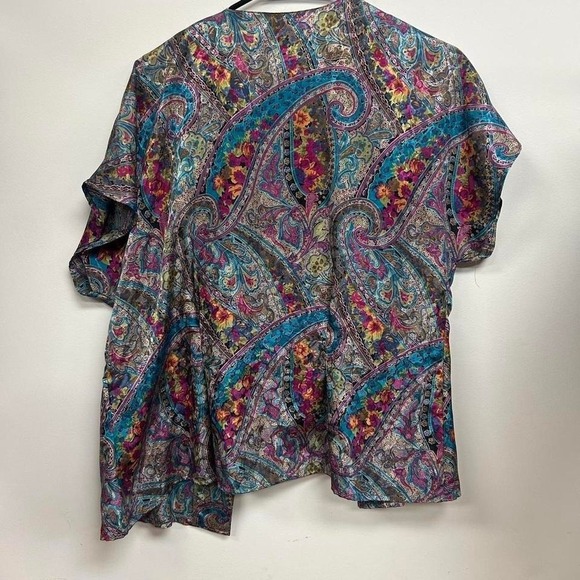 70s Style Button-Up Top - Picture 2 of 6